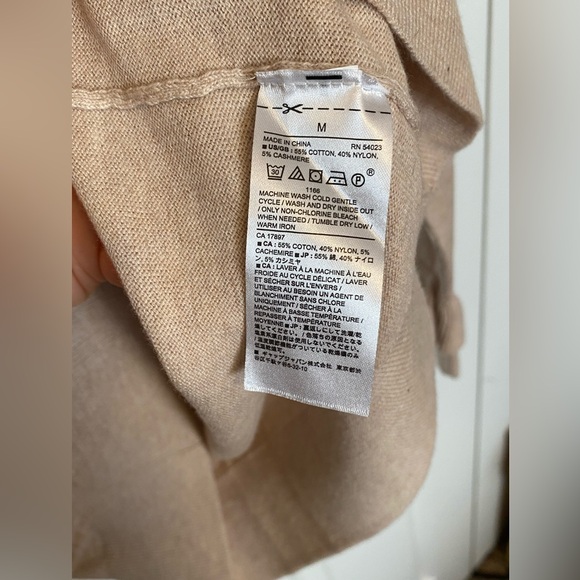 NWT Banana Republic tan v-neck sweater, ruffle wrist - Picture 7 of 7